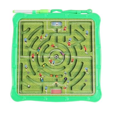 Harga yang bagus anak-anak kecil Magnetic Labyrinth Board Puzzle Ball Bola Sepak Bola lapangan permainan on line